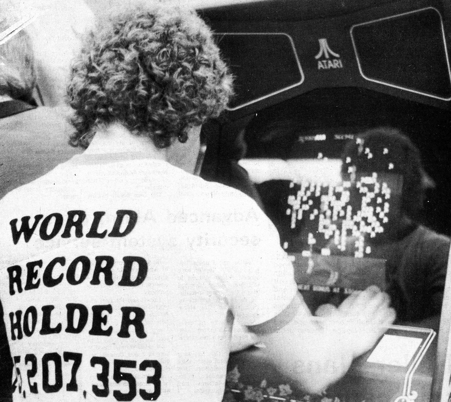 WORLD RECORD HOLDER 1982 CLASSIC EDITION RINGER T-SHIRT